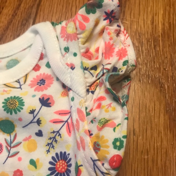 GAP Baby Print Flutter Bodysuit ivory frost floral - Picture 5 of 8